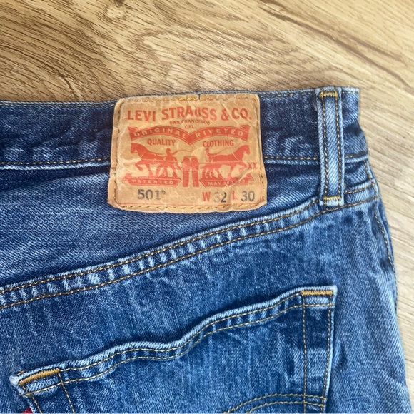 Men’s Vintage (90’s) Levi’s 501 32 x 30 jeans, in great condition. - Picture 13 of 13